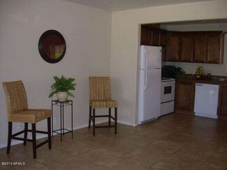 554 N Vine St, Chandler, AZ 85225