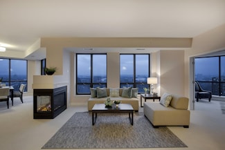 100 3rd Ave S Unit 1802, Minneapolis, MN 55401