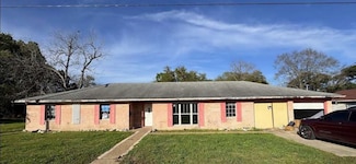 3200 4th Ave, Port Arthur, TX 77642