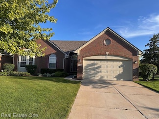 820 Woodhaven Dr Unit 119, Commerce Township, MI 48390