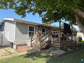6404 W Nuthatch Place, Sioux Falls, SD 57107