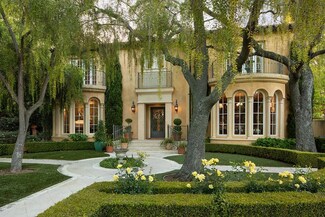 51 Crescent Dr, Palo Alto, CA 94301