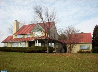 60 Paddock Dr, Bernville, PA 19506