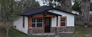 204 S Mcdaniel St, Edcouch, TX 78538