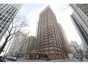 247 E Chestnut St Unit 1204, Chicago, IL 60611
