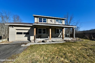 113 Priddle Rd, Esperance, NY 12066