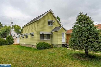 519 15th St N, Virginia, MN 55792