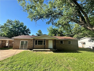 1117 W Creek Ave, Sallisaw, OK 74955
