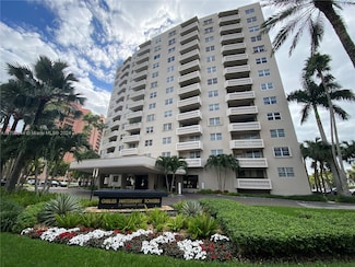 90 Edgewater Dr Unit 805, Coral Gables, FL 33133
