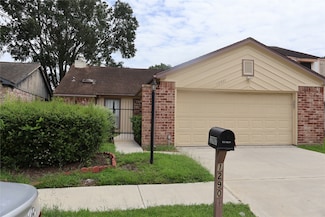 12907 Maxfield Dr, Houston, TX 77082
