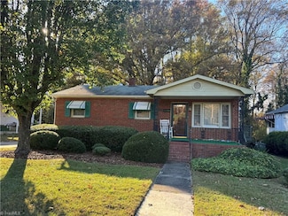 4106 Whitfield Rd, Winston Salem, NC 27105