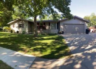 3710 Moorland Dr, Midland, MI 48640