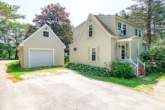 7 Preston Way, Cumberland Center, ME 04021
