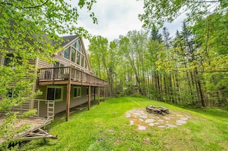 19 Village Rd E, Wilmington, VT 05363