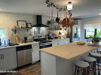 45 Cathy Ct, Jackson Township, NJ 08527