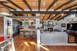 7039 Apperson St, Tujunga, CA 91042