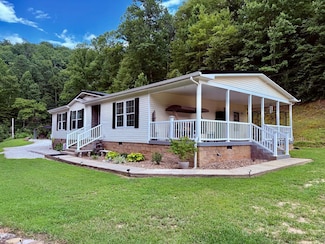 19 Bee Tree Rd, Salyersville, KY 41465