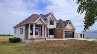 4185 E Arnold Rd, Hume, MO 64752