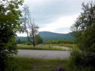 3 Overlook Ln, Westmore, VT 05860
