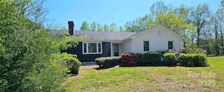 950 Blanton St, Columbus, NC 28722