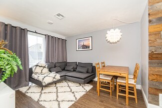 1036 Middlesex St Unit 10, Lowell, MA 01851