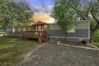 1265 Arcadia Dr, Canyon Lake, TX 78133