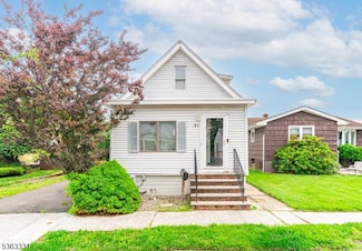 21 Suydam Ave, Edison, NJ 08817