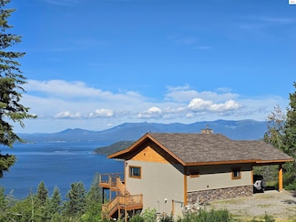 1935 Eagen Mountain Dr, Hope, ID 83836
