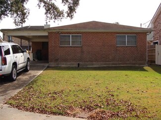4820 Antonini Dr, Metairie, LA 70006