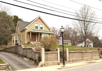 229 Church St, Whitinsville, MA 01588