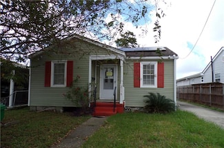 2118 Stafford St, Gretna, LA 70053
