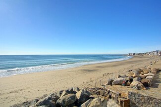 17 Appledore Ave, North Hampton, NH 03862