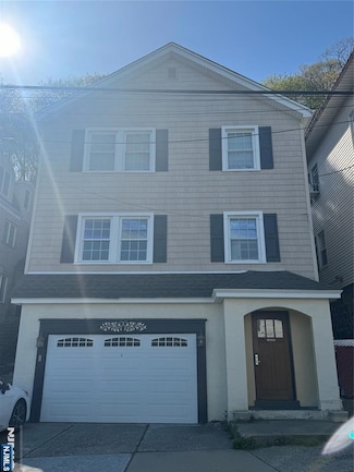 600 Undercliff Ave, Edgewater, NJ 07020