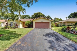 8459 NW 3rd St, Coral Springs, FL 33071