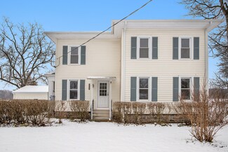 371 8th St, Plainwell, MI 49080