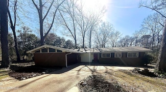 235 Daniel Lake Blvd, Jackson, MS 39212