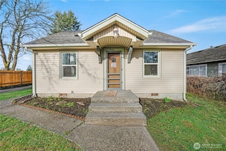 8522 9th Avenue Ct E, Tacoma, WA 98445