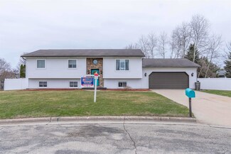 826 Butts Ct, Belleville, WI 53508