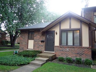1S290 Windsor Ln Unit 1, Villa Park, IL 60181
