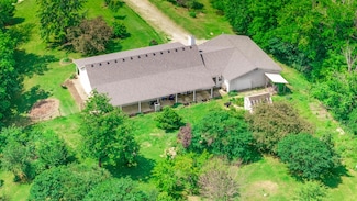 3111 E West Snowy Hills Ln, Hartsburg, MO 65039