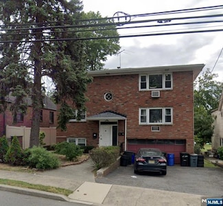 676 Edgewater Ave, Ridgefield, NJ 07657