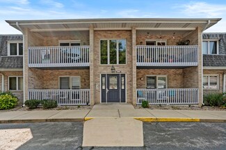 9324 Spring Creek Dr Unit 5, Highland, IN 46322
