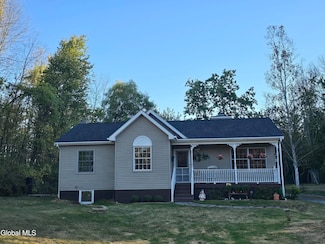 109 Hill St, Saratoga Tov, NY 12884