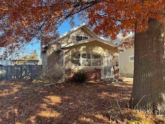 534 Lawn Dr, Loves Park, IL 61111