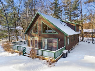 180 Cliffside Dr, Wisconsin Dells, WI 53965