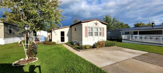 8213 Briercrest Dr, Erie, PA 16509