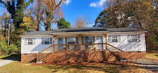 2208 Gable Way, High Point, NC 27262