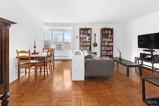 457 Fdr Dr Unit A1201, New York, NY 10002