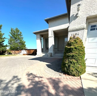 1484 Cloud Peak Dr, Sparks, NV 89436