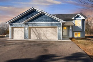 3265 Riverbank Dr NW, Isanti, MN 55040